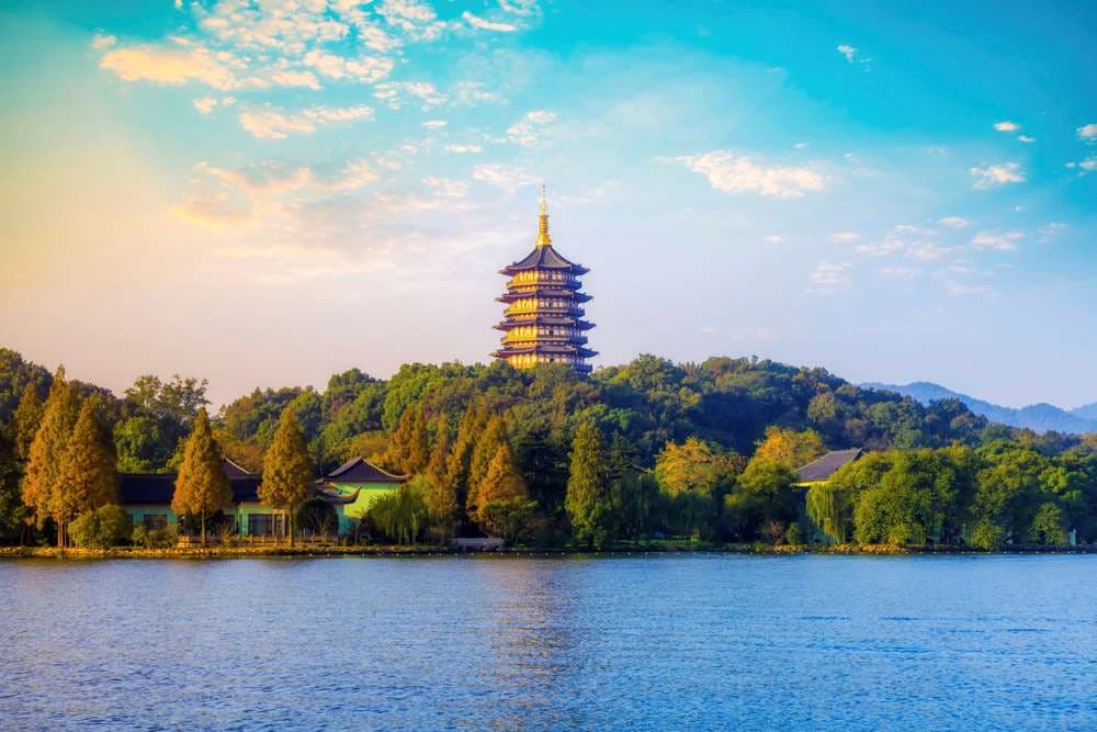 【華東旅行團】5天 悦享江南 上海 / 蘇州 / 無錫 / 湖州/ 杭州 